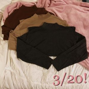 3/20! ADOLFO SPORT Turtleneck Sweaters